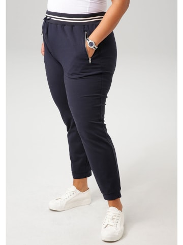 Aniston Hose in Dunkelblau