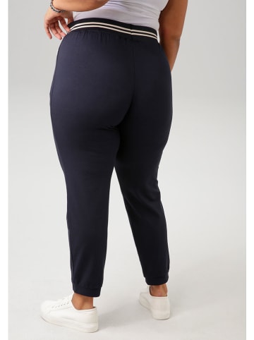 Aniston Hose in Dunkelblau