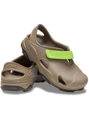 Crocs Slippersy "Terrain Fisherman" w kolorze oliwkowo-limonkowym