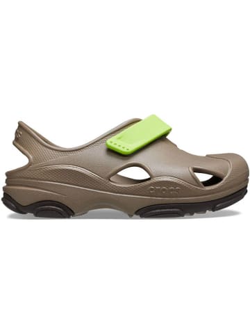 Crocs Slippersy "Terrain Fisherman" w kolorze oliwkowo-limonkowym