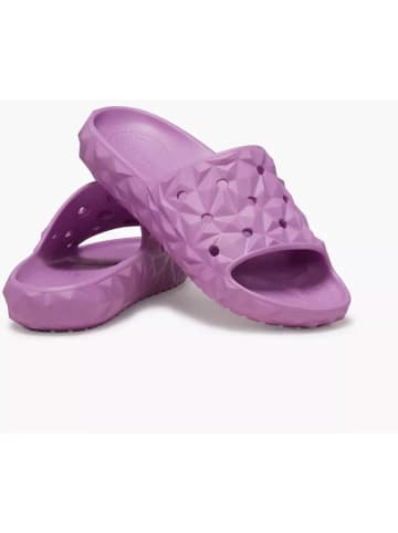 Crocs Pantoletten "Geometric Slide" in Flieder