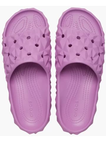 Crocs Pantoletten "Geometric Slide" in Flieder