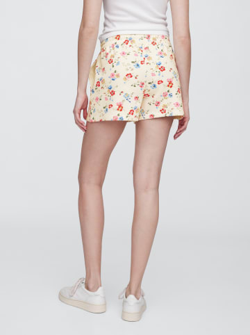 GAP Sweatshorts in Beige