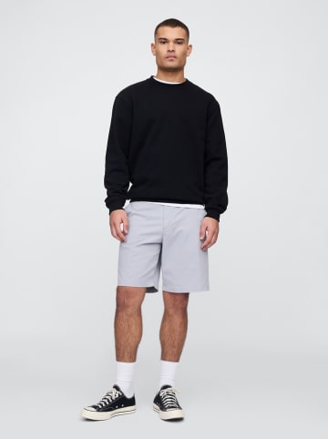 GAP Shorts in Grau