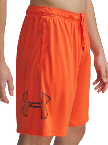 Under Armour Szorty sportowe w kolorze pomarańczowym