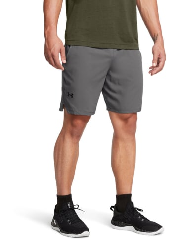 Under Armour Funktionsshorts in Grau