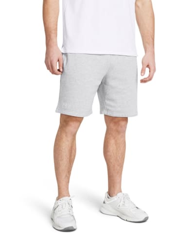 Under Armour Sweatshorts in Grau