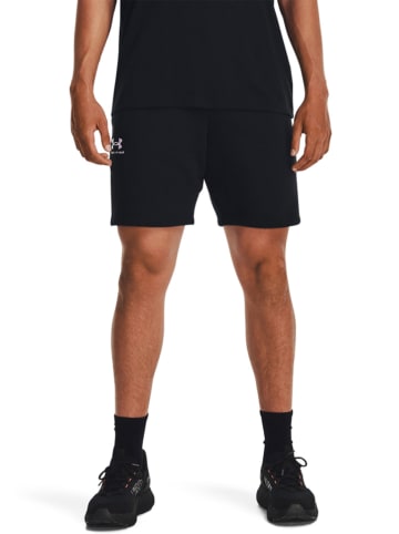 Under Armour Sweatshorts "Essential" in Schwarz