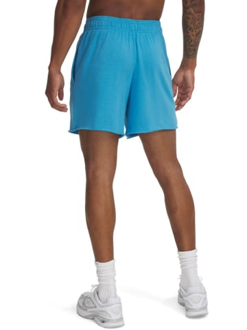 Under Armour Shorts in Hellblau