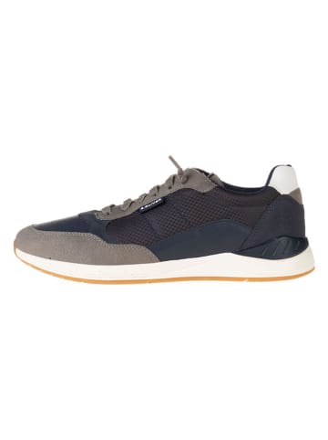 s.Oliver Sneakersy w kolorze granatowym