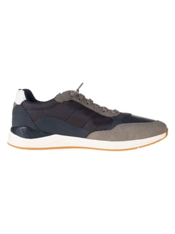 s.Oliver Sneakersy w kolorze granatowym