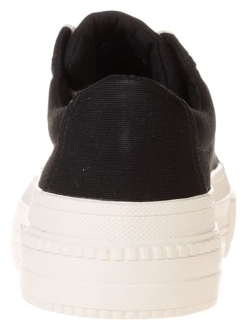 s.Oliver Sneakers in Schwarz