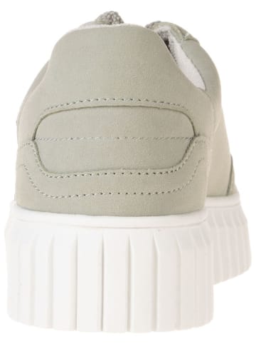 s.Oliver Sneakers in Grün