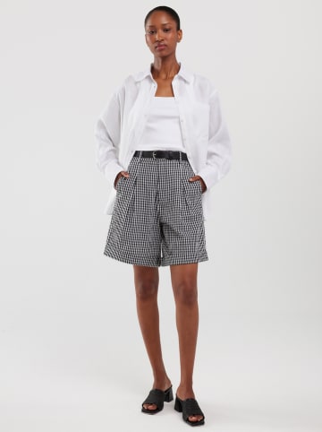 BIG STAR Bermudas in Schwarz/ Weiß