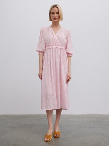 BGN Kleid in Rosa