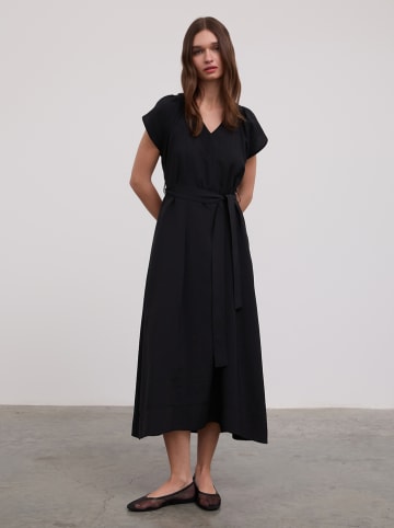 BGN Kleid in Schwarz