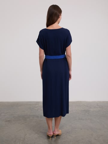 BGN Kleid in Dunkelblau