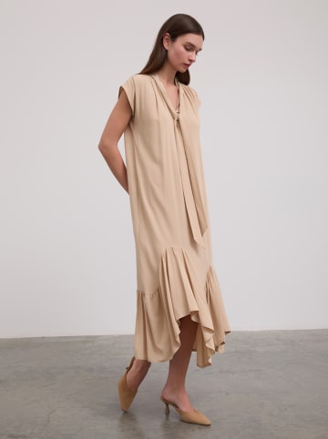 BGN Kleid in Beige