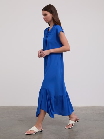 BGN Kleid in Blau