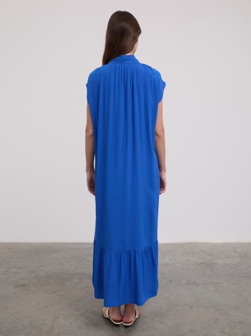 BGN Kleid in Blau
