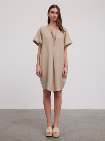 BGN Jurk beige