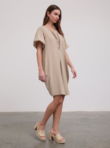 BGN Jurk beige