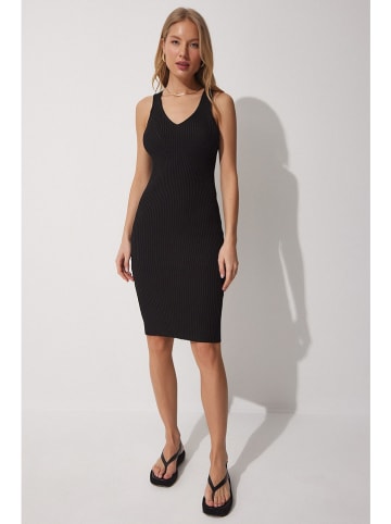 Happiness Istanbul Kleid in Schwarz