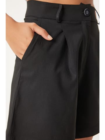 Happiness Istanbul Short zwart
