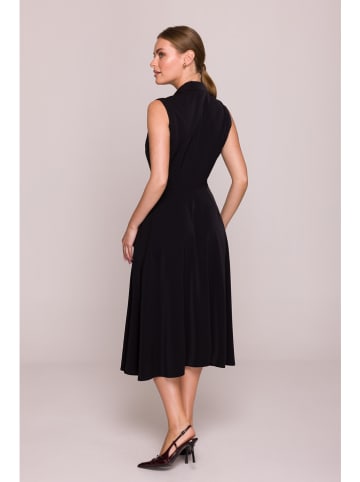 Stylove Kleid in Schwarz