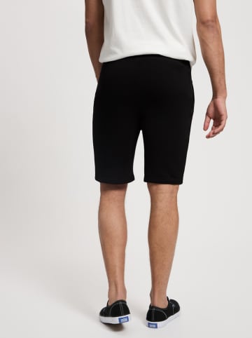 Cross Jeans Shorts in Schwarz