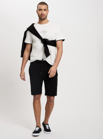 Cross Jeans Shorts in Schwarz