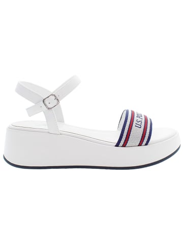 U.S. Polo Assn. Sandały w kolorze białym na koturnie
