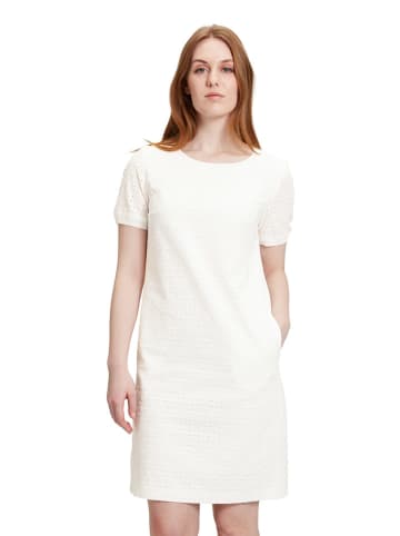 BETTY & CO Kleid in Weiß