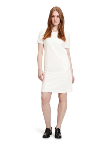 BETTY & CO Kleid in Weiß