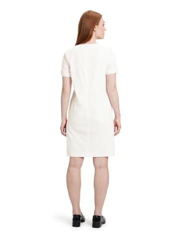 BETTY & CO Kleid in Weiß