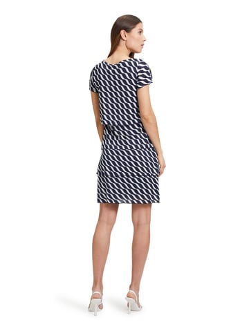 Betty Barclay Jurk wit/donkerblauw