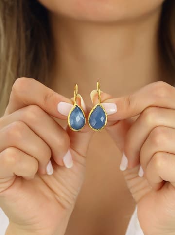 L'Atelier de Gaia Vergulde oorhangers met edelstenen