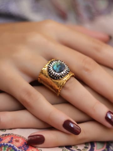 L'Atelier de Gaia Vergulde ring met edelstenen
