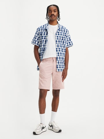 Levi's Szorty w kolorze jasnoróżowym