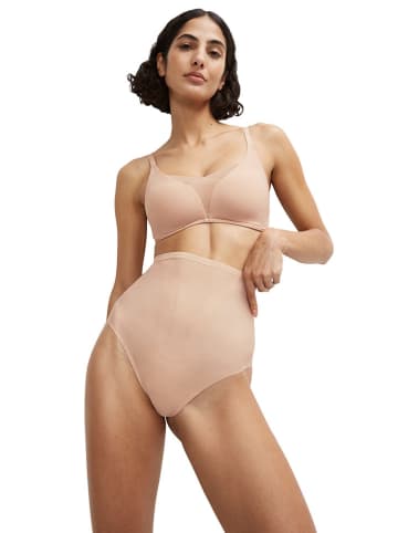 Triumph Stringi modelujące w kolorze beżowym