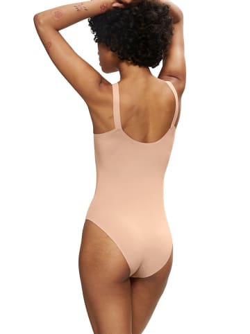 Triumph Body in Beige