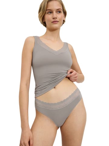 Triumph Slip in Grau