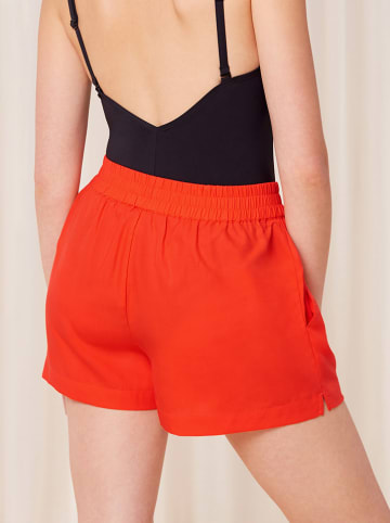 Triumph Short oranje
