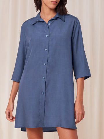 Triumph Kleid in Blau