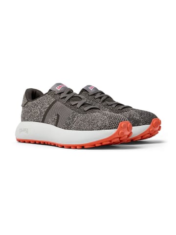 Camper Sneakers in Grau