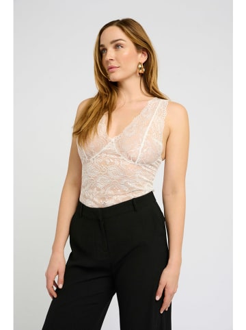 Cream Top wit
