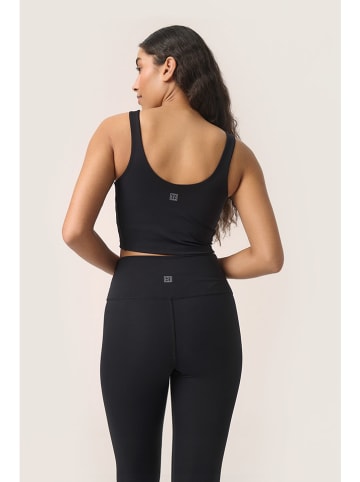 Soaked in Luxury Top zwart