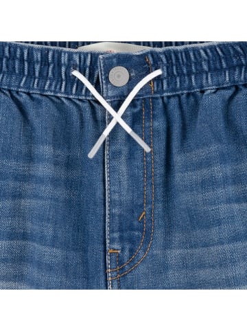 Levi's Kids Szorty dżinsowe w kolorze niebieskim