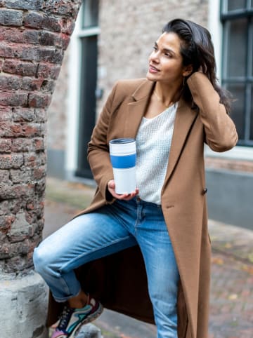 koziol Becher "Aroma To Go XL" in Weiß/ Blau - 700 ml