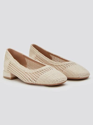 Bellucci Ballerinas in Beige